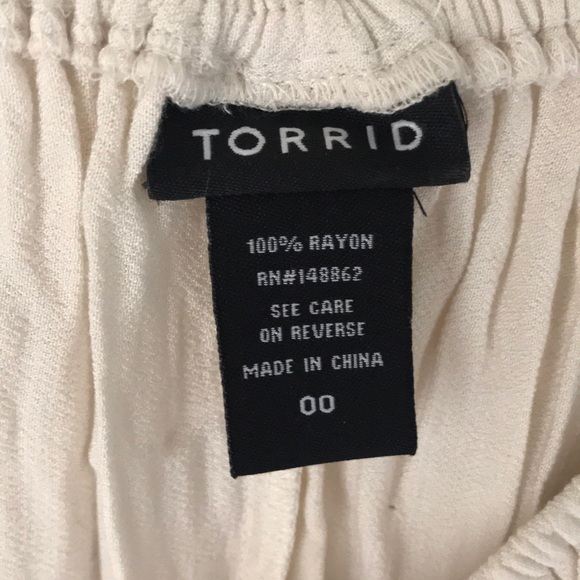 Torrid Off the shoulder Blouse - Picture 2 of 3